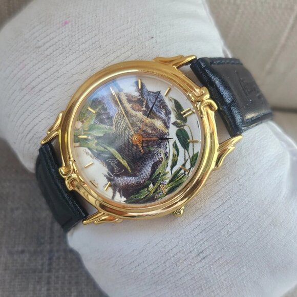 Wildlife Collection Wristwatch Analog Quartz Watch Black Genuine Leather Strap - Picture 3 of 12